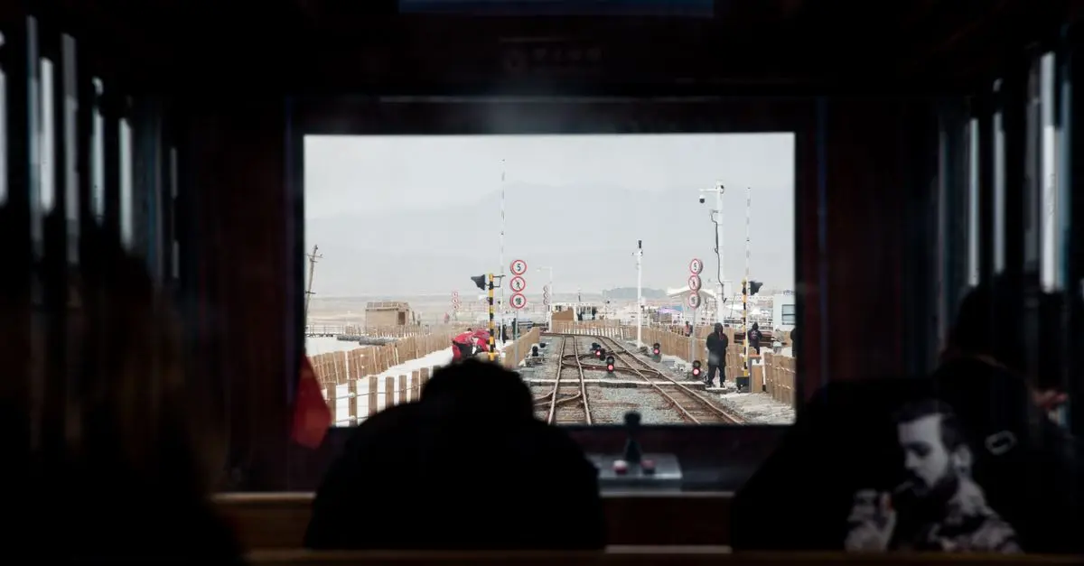 I Vantaggi di Viaggiare in Treno: Esperienze Uniche da Provare