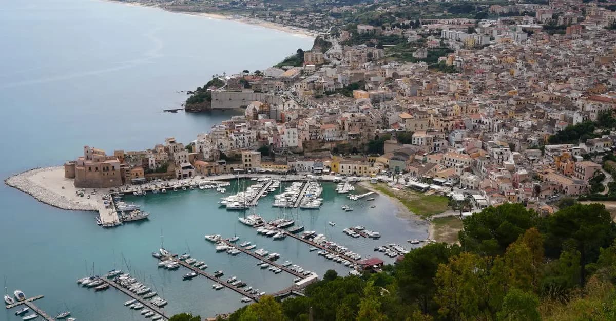 10 Destinazioni Imperdibili da Visitare in Italia