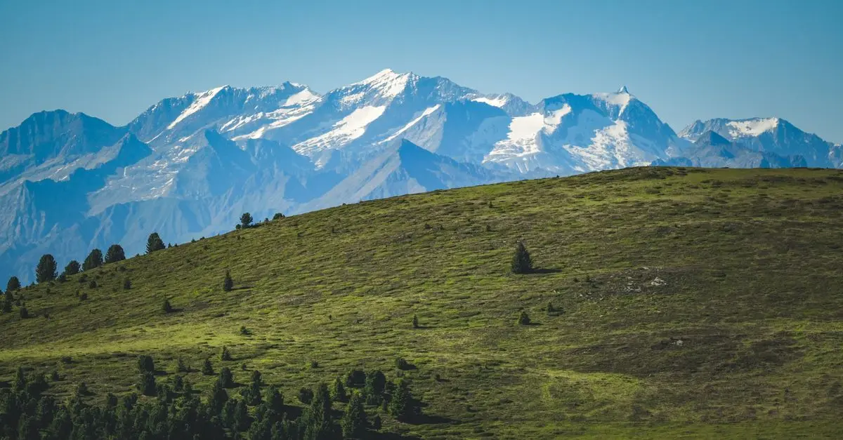 Come Pianificare un Viaggio Eco-Sostenibile: 10 Consigli Utili