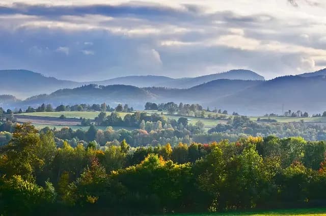Come Pianificare un Viaggio Sostenibile: Guida Completa