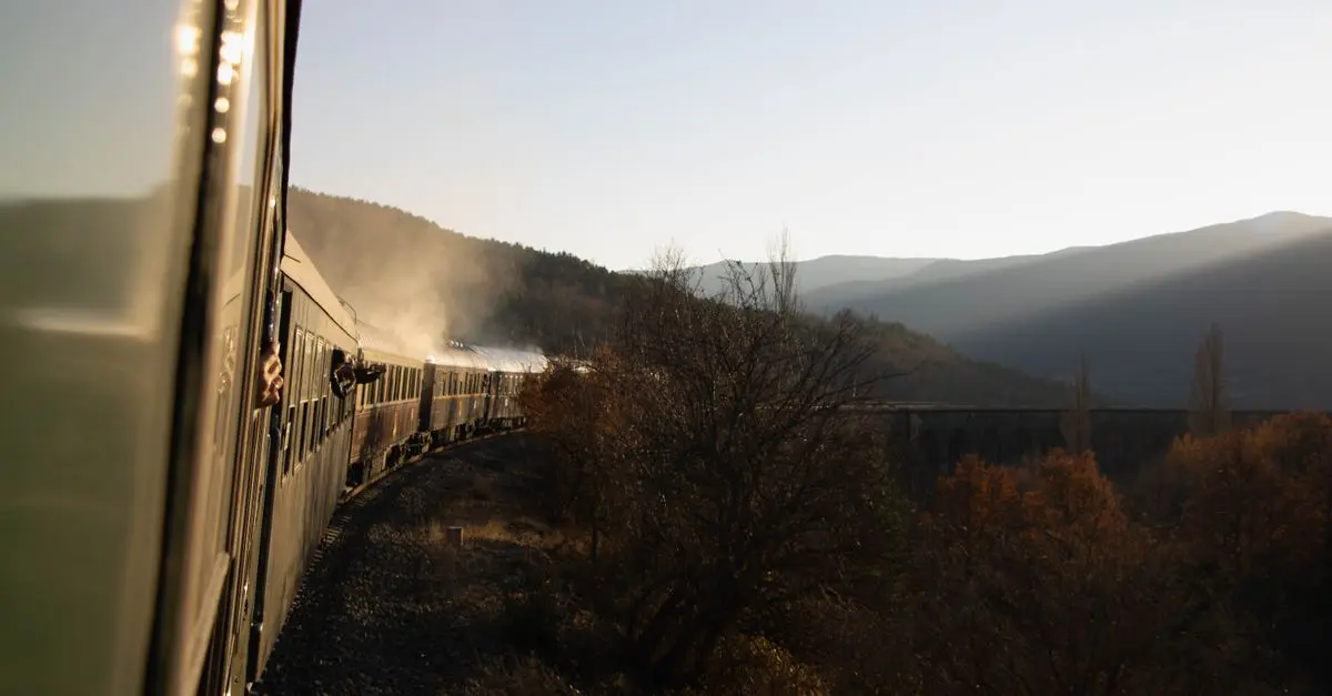 Guida Completa ai Vantaggi del Viaggio in Treno