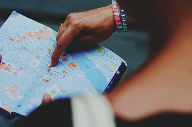 Come Organizzare un Viaggio Low-Cost: Strategia e Consigli